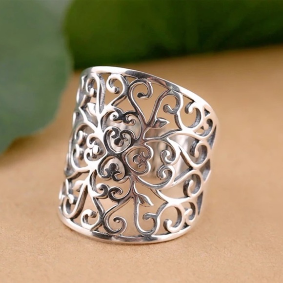 Jewelry - 💍 Vintage BOHO Hollow Carved S 925 Ring 💍